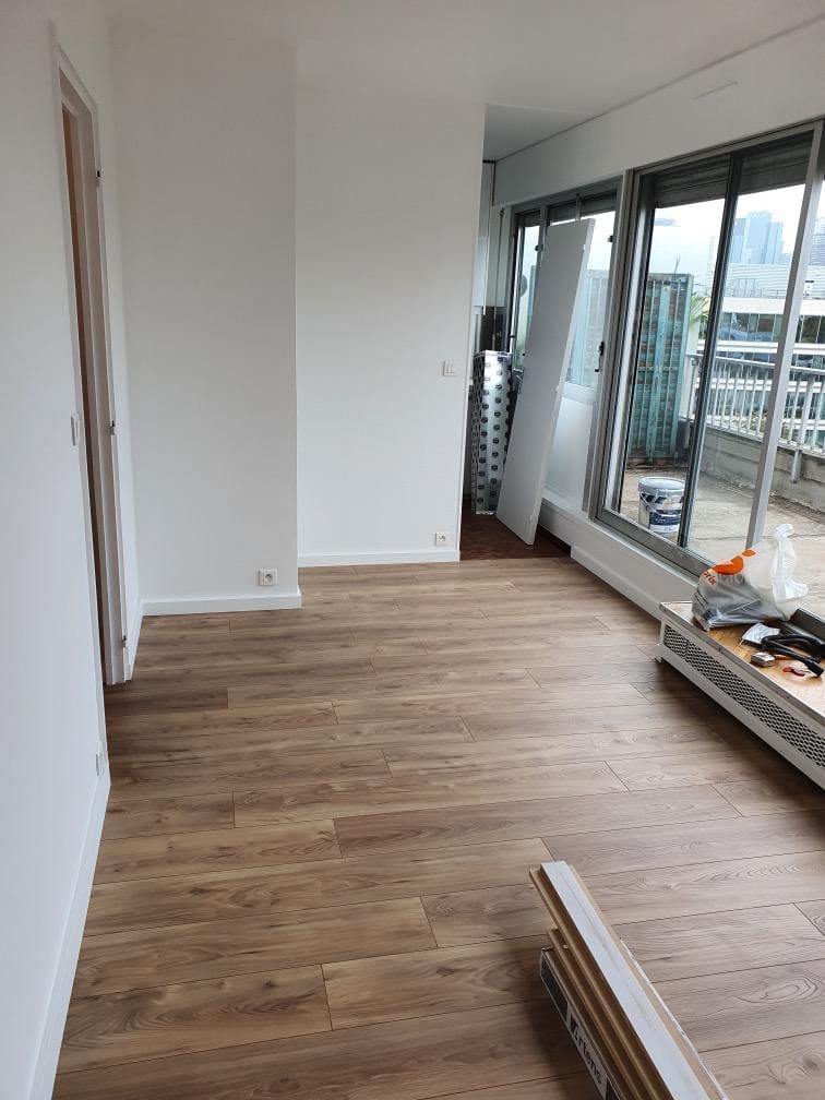 Du parquet en cours de pose
