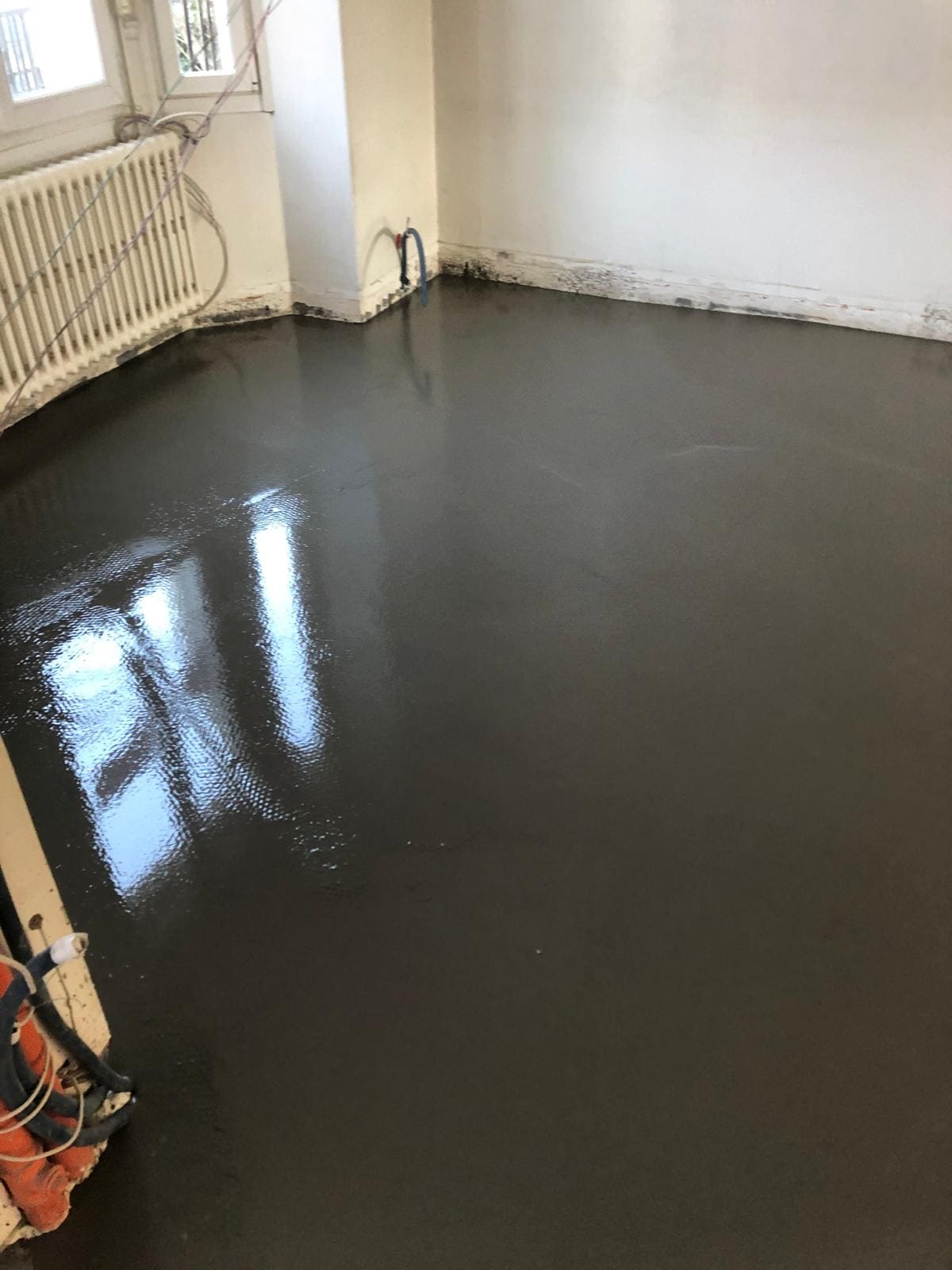 Du ragréage coulé au sol